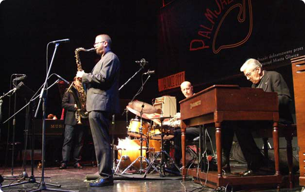 WOJCIECH KAROLAK QUARTET