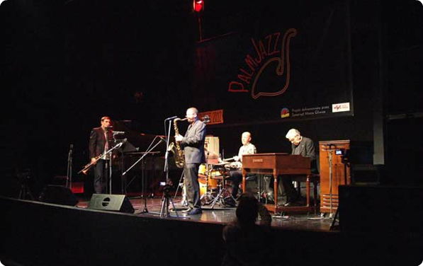 WOJCIECH KAROLAK QUARTET