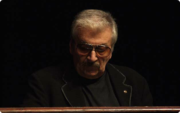 Wojciech Karolak 